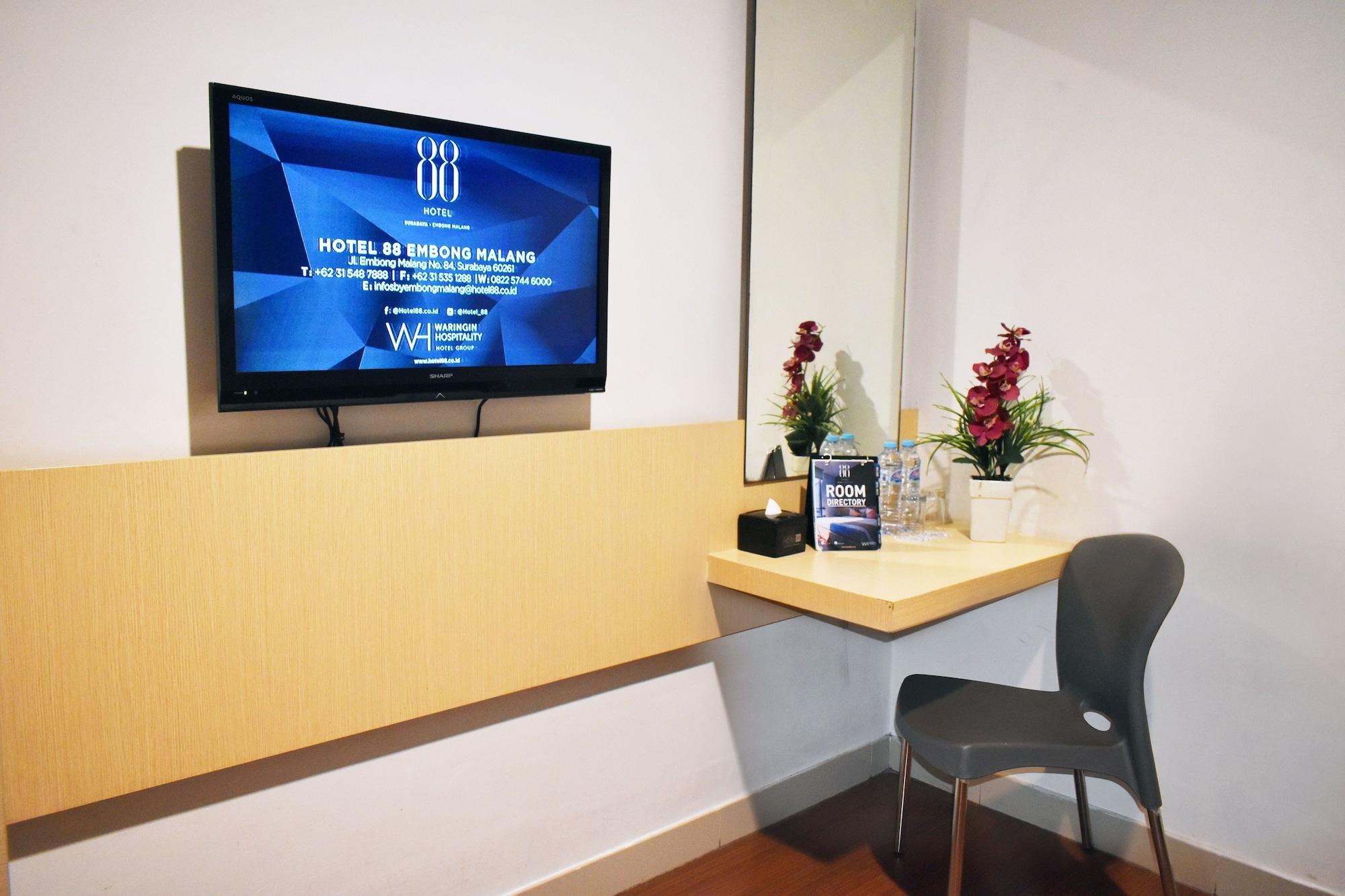 Hotel 88 Embong Malang Tunjungan Surabaya By Wh - Breakfast With The Best View On The Highest Floor And Strategic Location In The City Center Zewnętrze zdjęcie