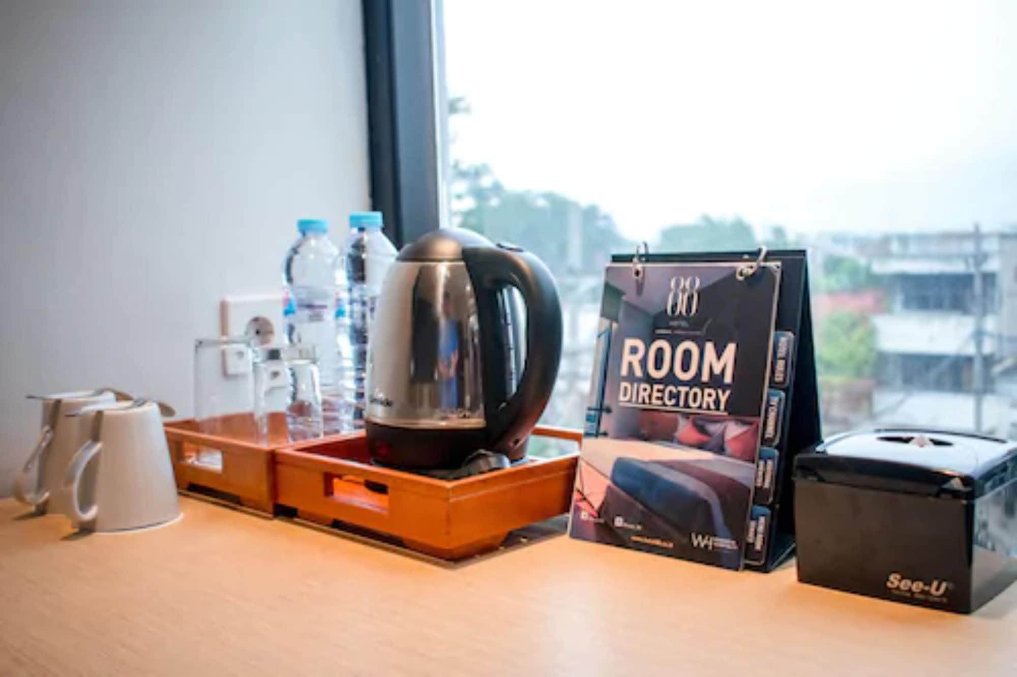 Hotel 88 Embong Malang Tunjungan Surabaya By Wh - Breakfast With The Best View On The Highest Floor And Strategic Location In The City Center Zewnętrze zdjęcie