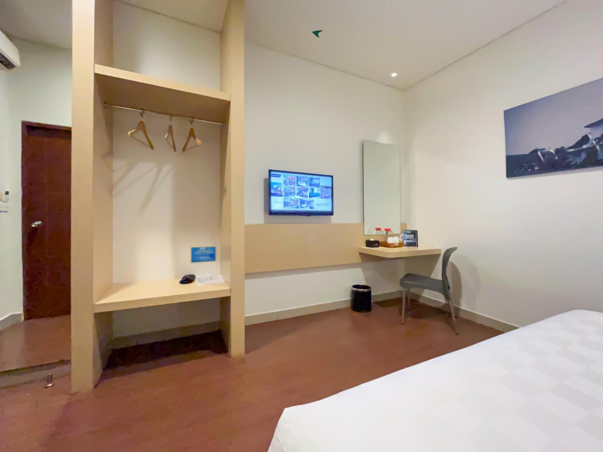 Hotel 88 Embong Malang Tunjungan Surabaya By Wh - Breakfast With The Best View On The Highest Floor And Strategic Location In The City Center Zewnętrze zdjęcie